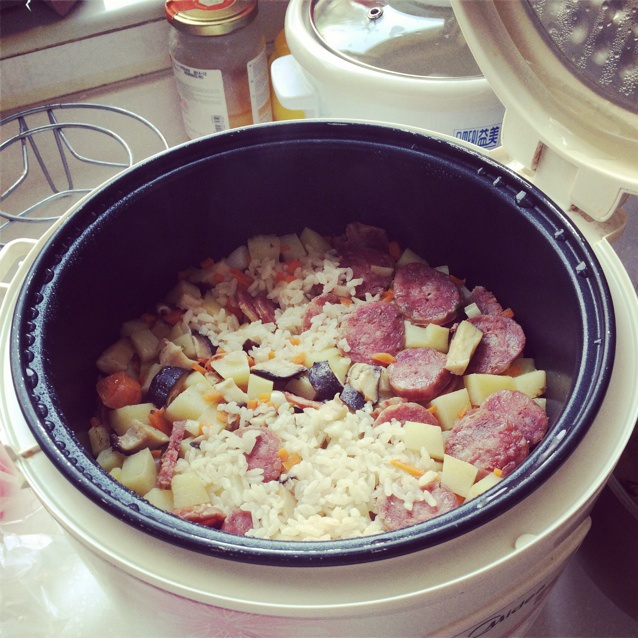 土豆焖饭（电饭锅版）