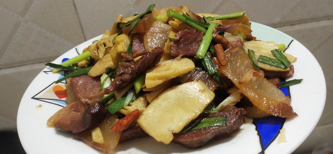 冬笋炒腊肉