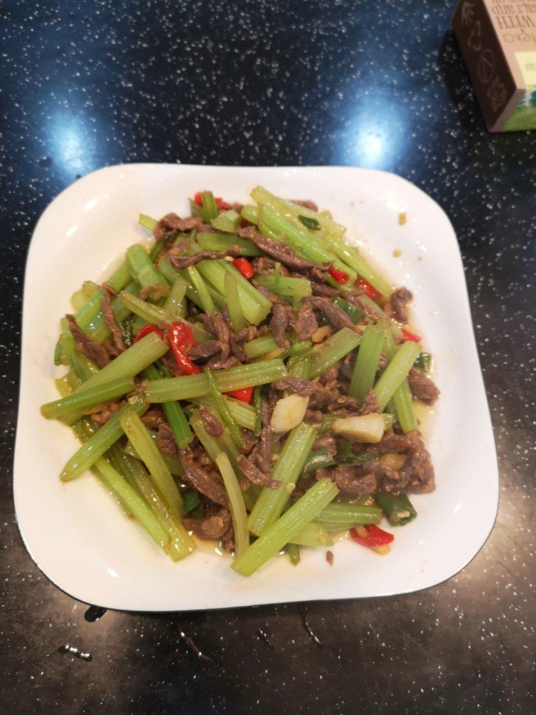 小炒牛肉