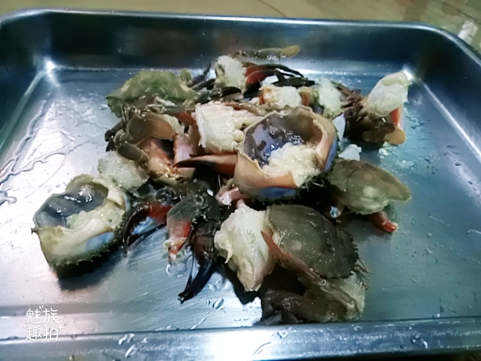 海鲜干锅的做法 步骤3