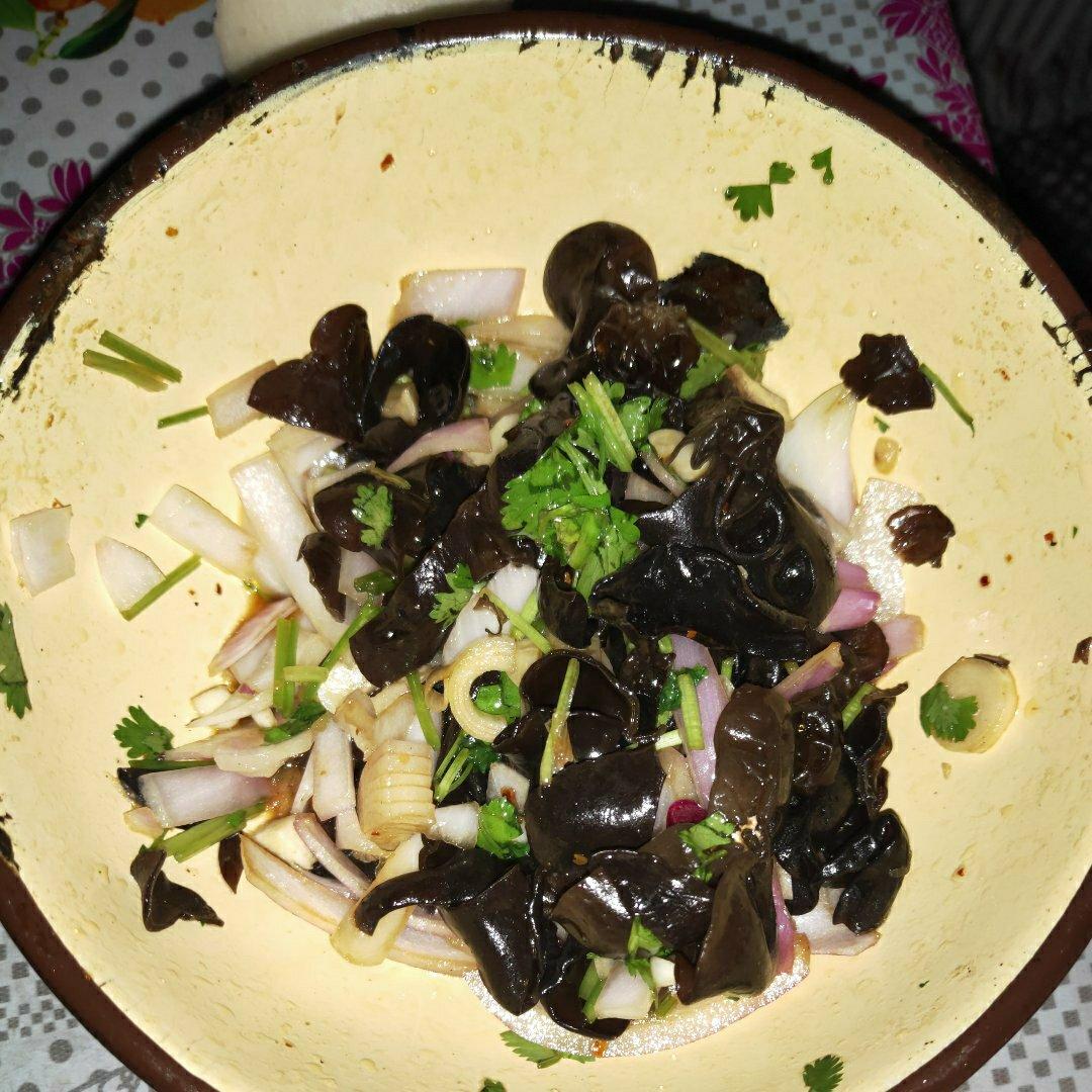 凉拌黑木耳