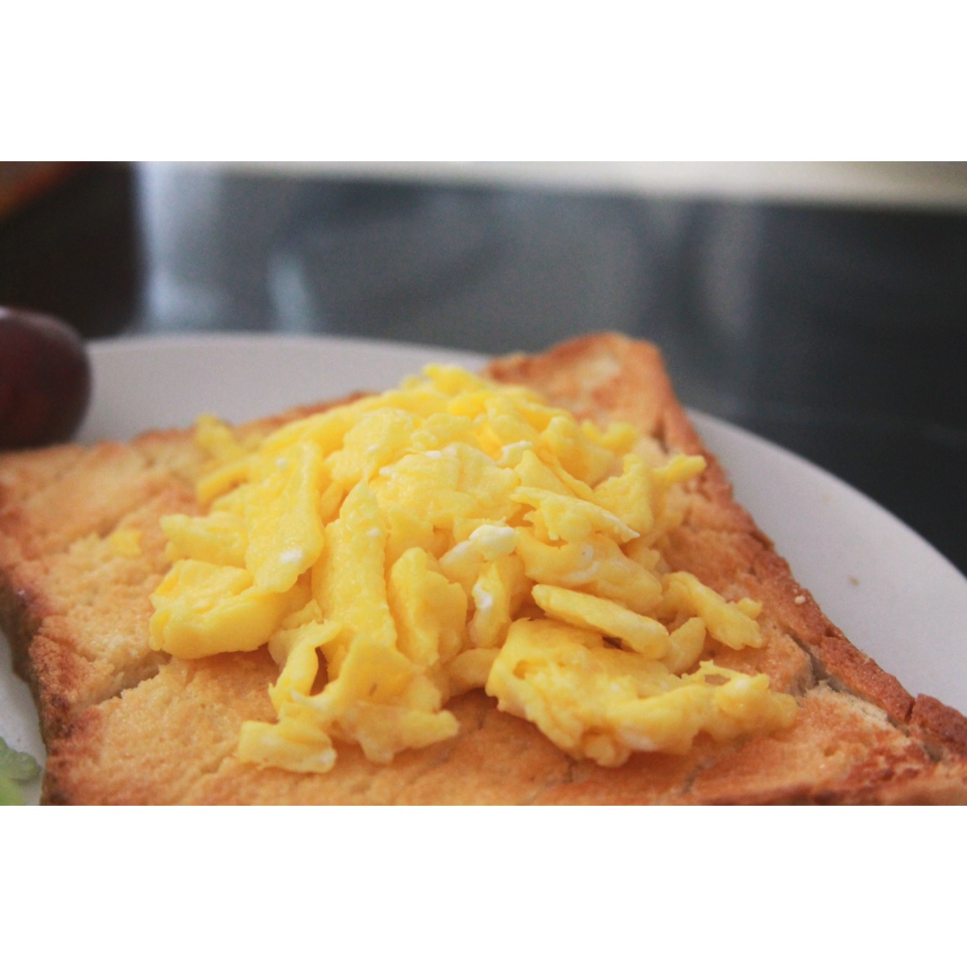美式炒蛋 scrambled eggs