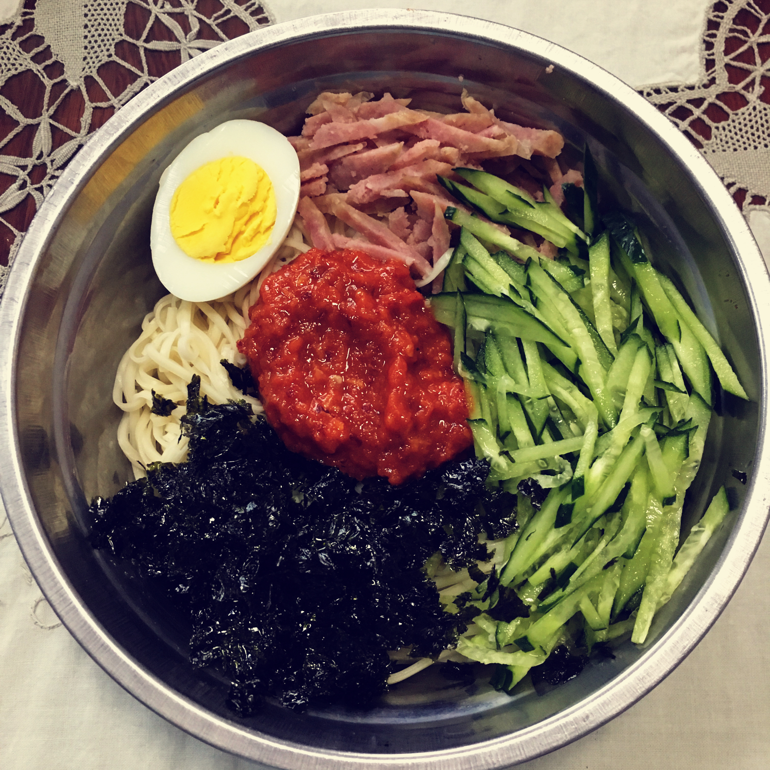 韩国料理——骨董面(비빔국수)