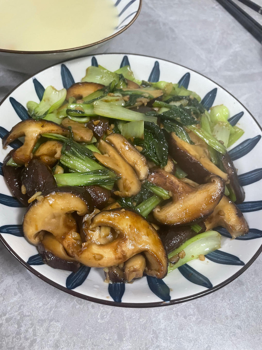 上海青炒香菇