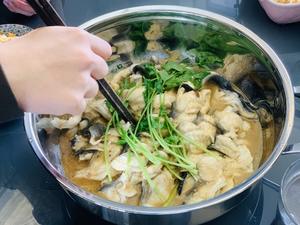 看了几个晚上的日式烤鳗鱼😋👍最后做的鲜香鳗鱼锅的做法 步骤8