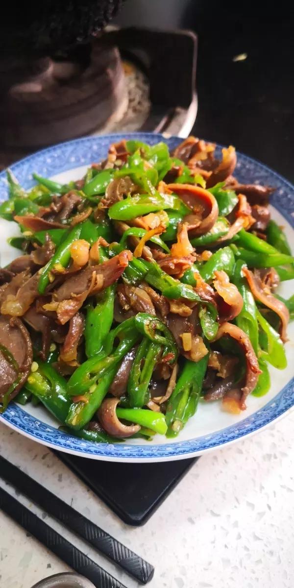 超下饭的鸡胗炒青椒