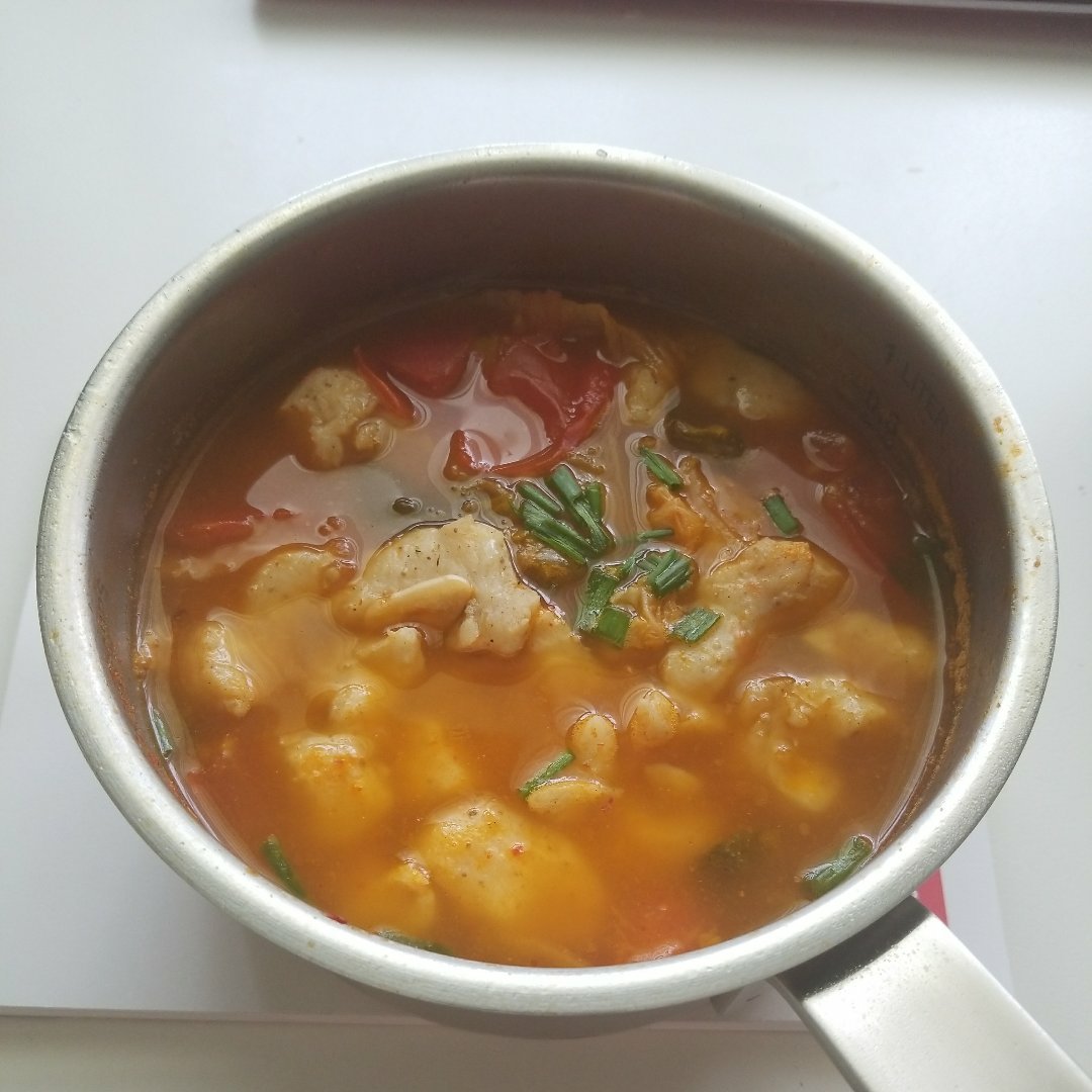 番茄泡菜龙利鱼汤