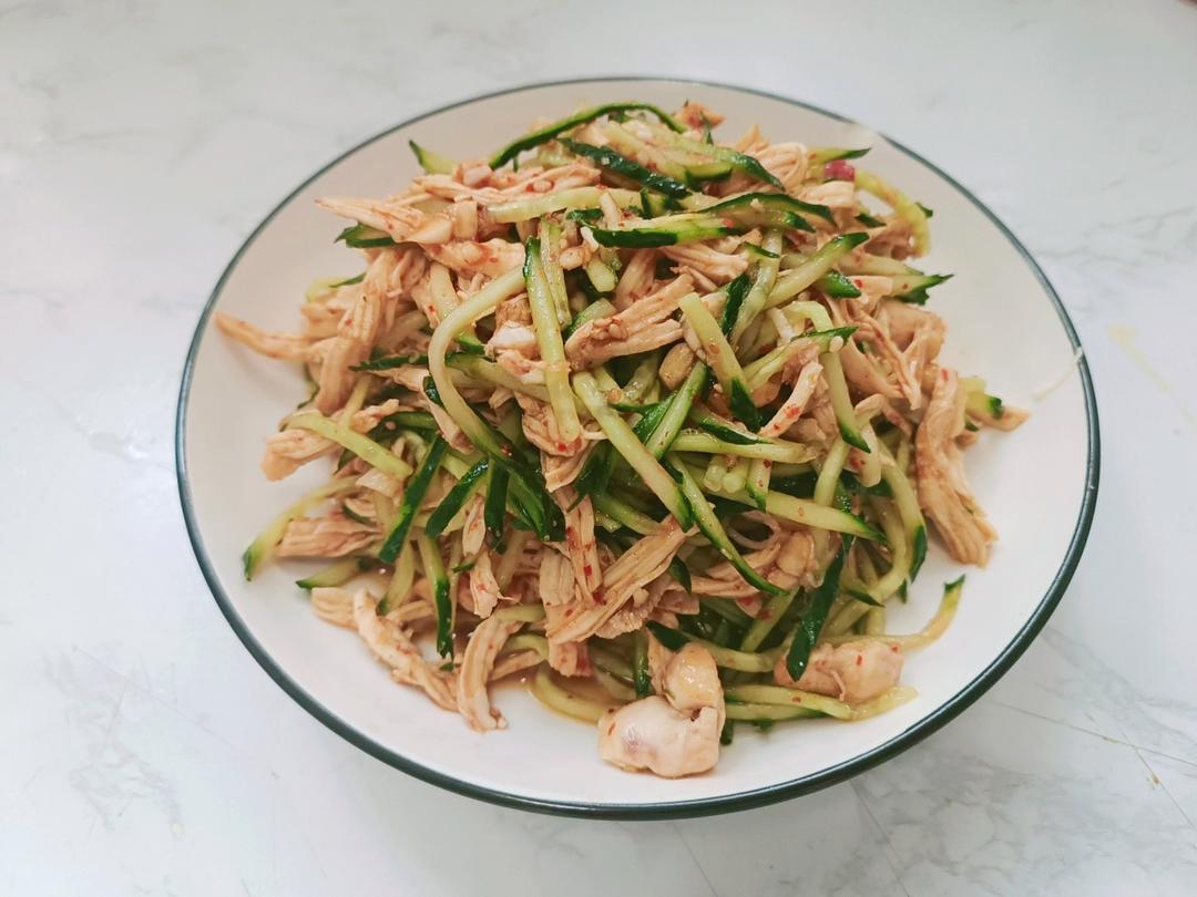吃一口就上瘾！韩式凉拌鸡丝