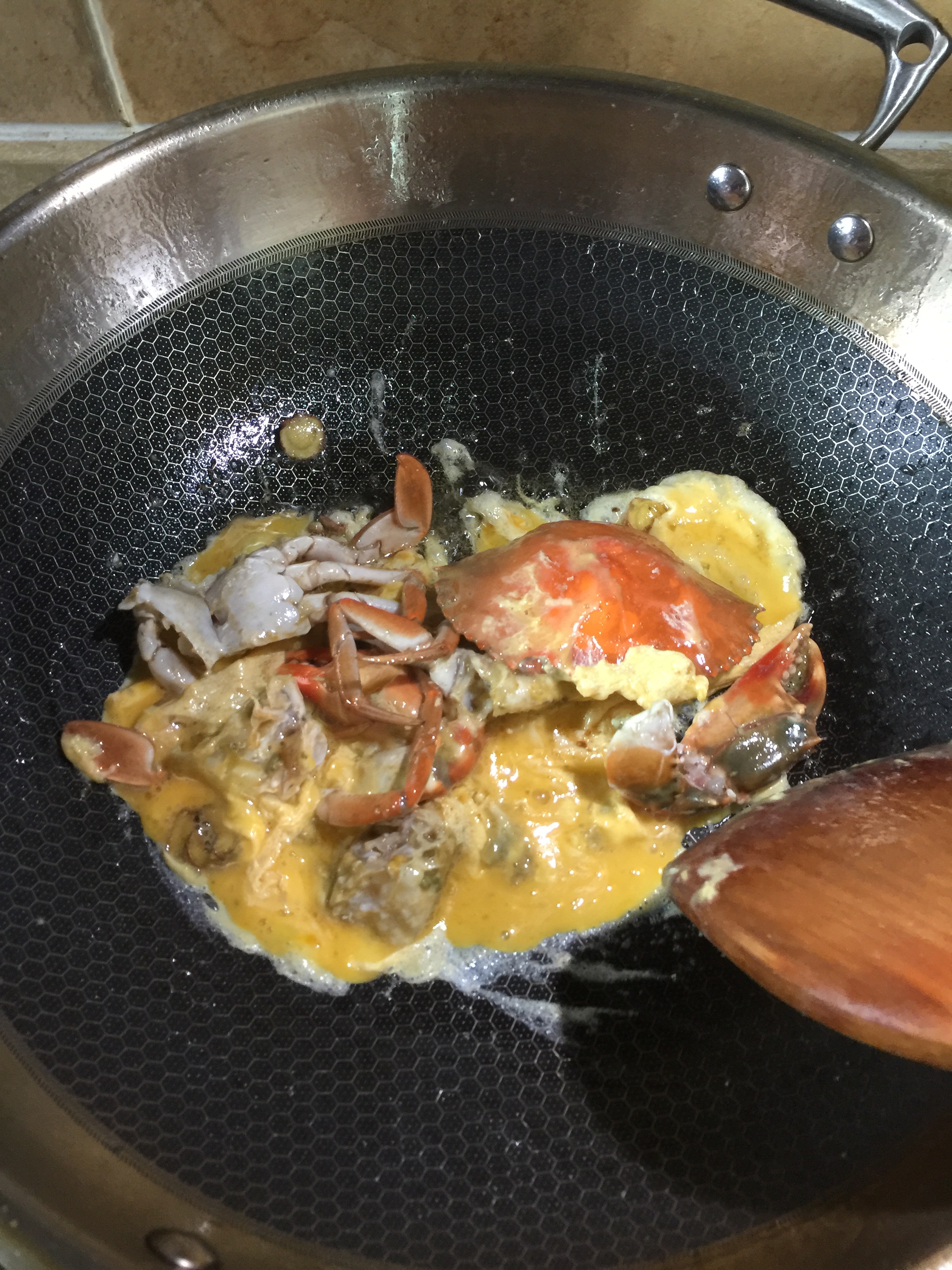 一人食之螃蟹蛋炒饭的做法 步骤3