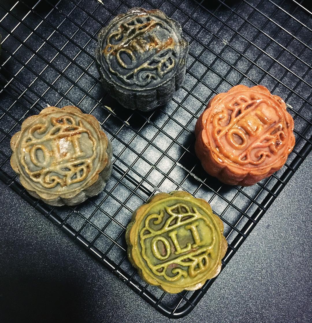 莲蓉蛋黄月饼（君之配方）