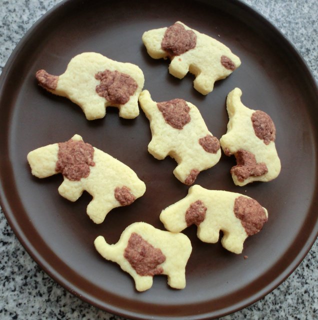 estate77做的炼乳奶牛饼干