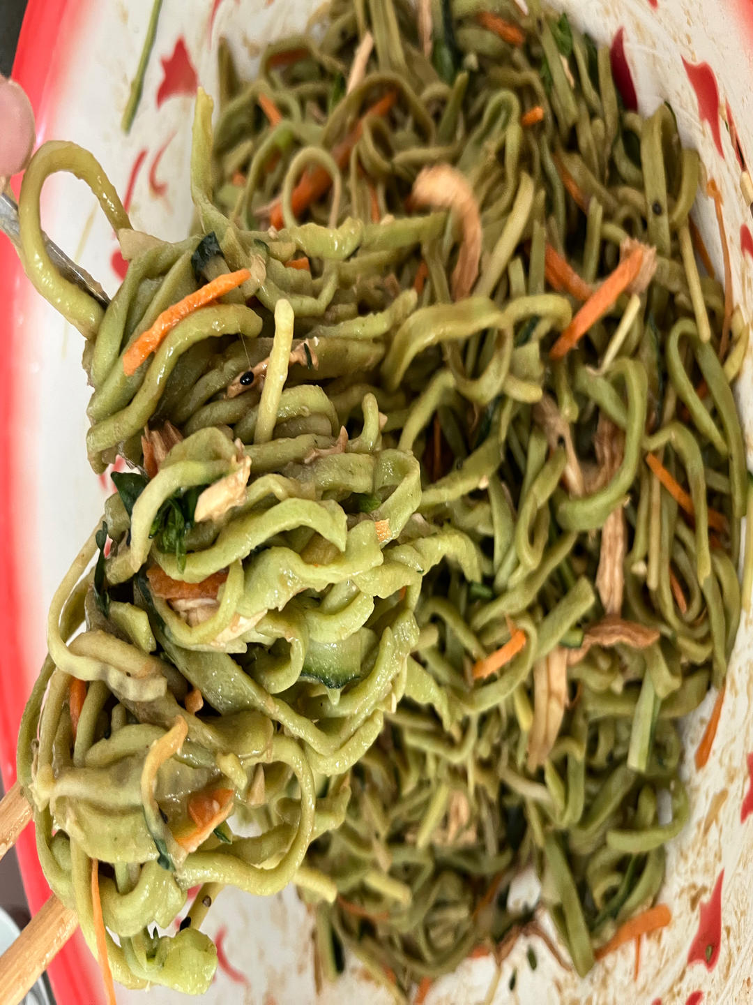 鸡丝凉面