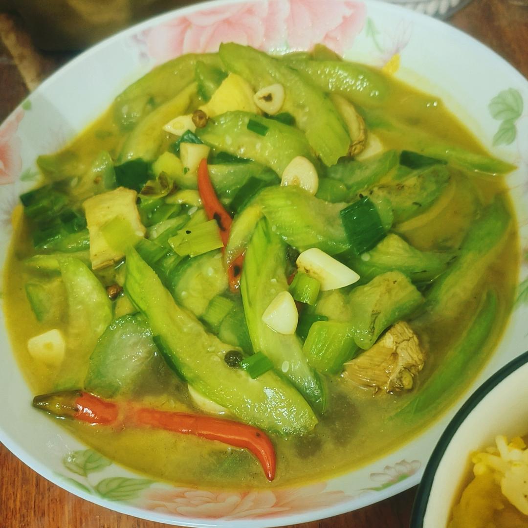 《清炒丝瓜》解腻又减脂
