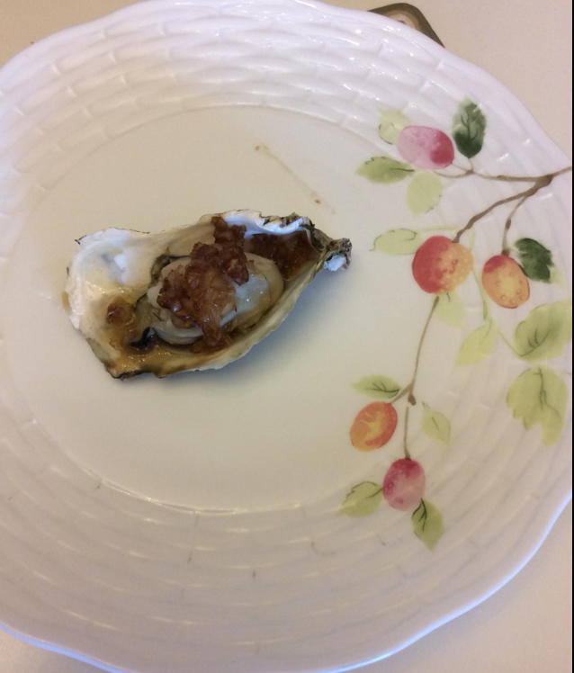 烤生蚝 生蚝好吃关键是蒜茸做得好