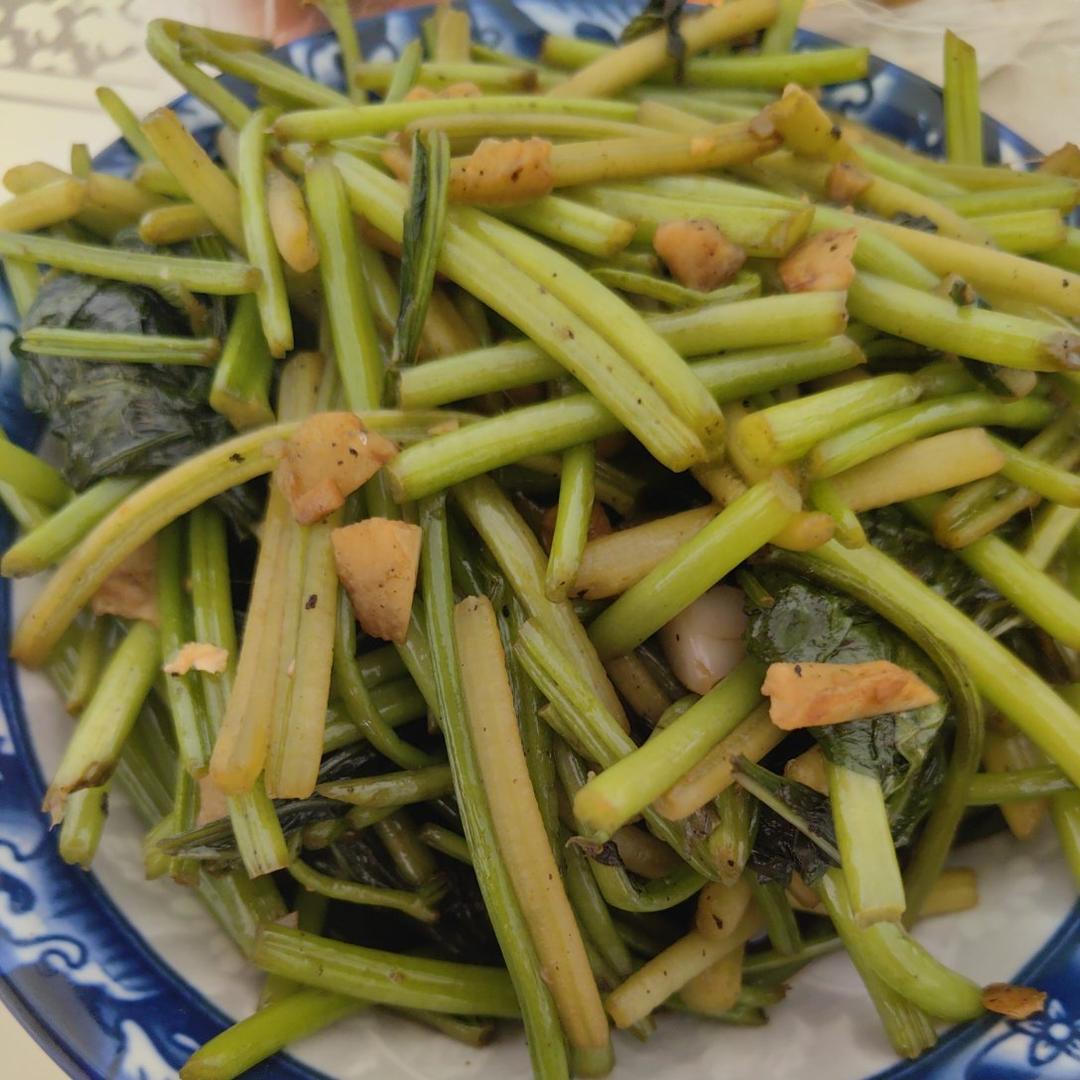 清炒红薯杆