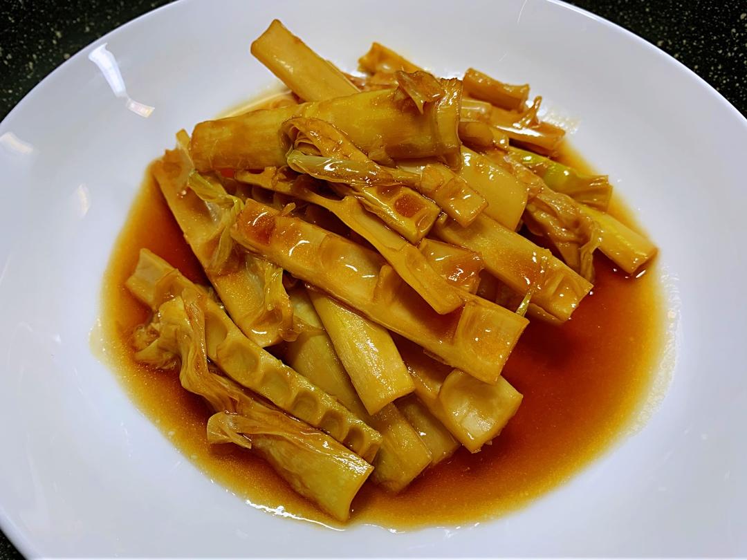 教你油焖笋最传统的做法，咸鲜香甜，吃一次就忘不掉