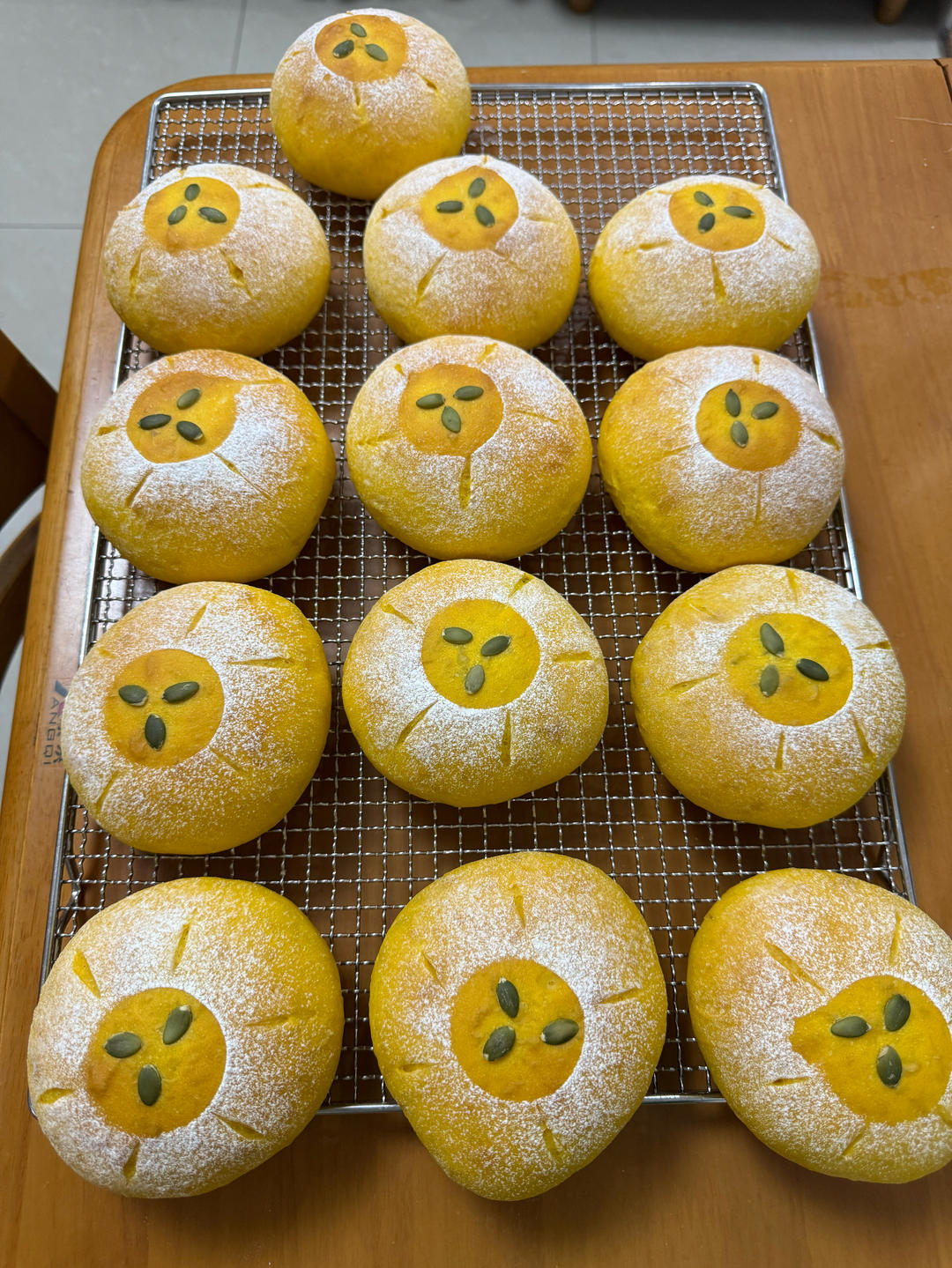 南瓜黑芝麻吐司