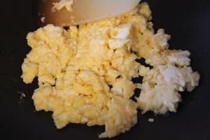 🥠大头菜鸡蛋包子馅的做法 步骤3