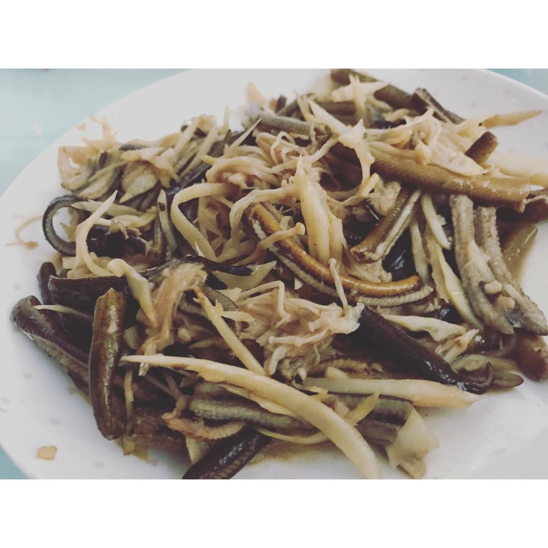 茭白炒鳝丝