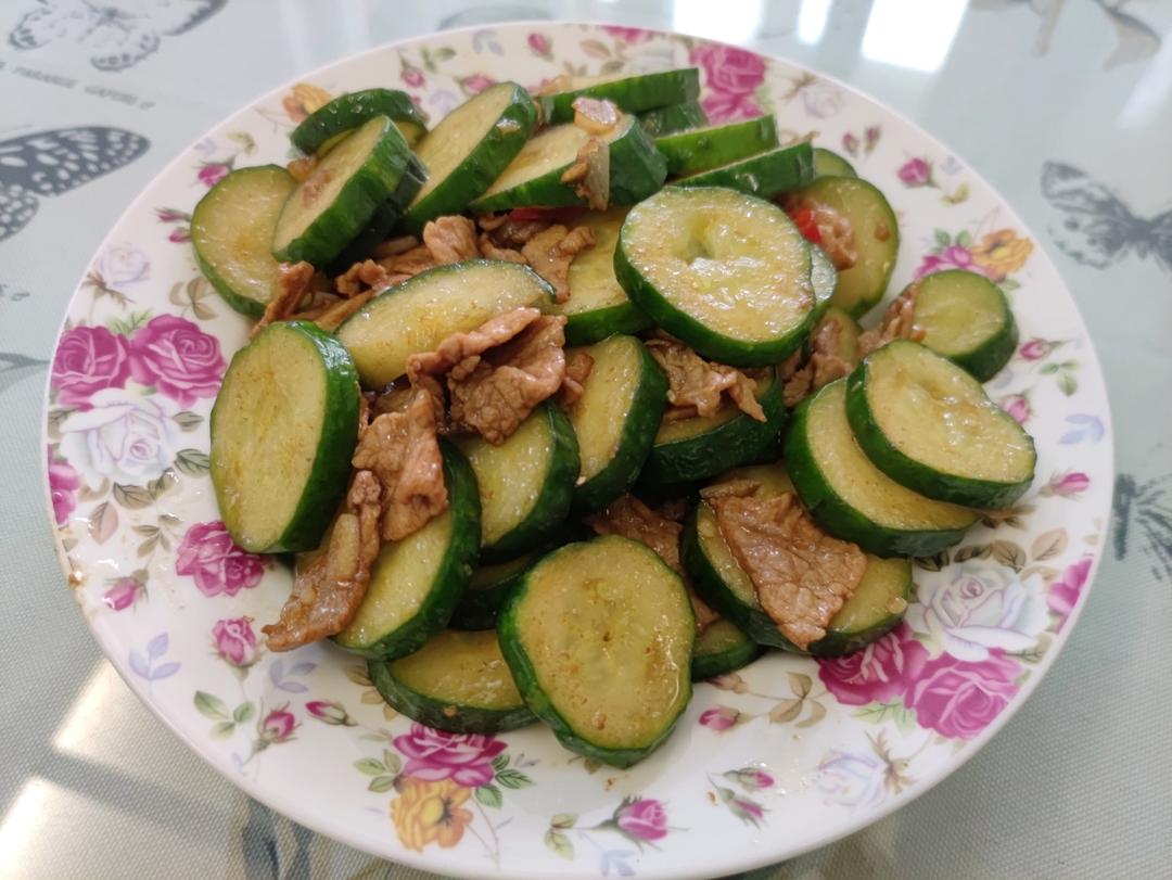 贼好吃的，下饭菜「黄瓜🥒炒肉🥩」