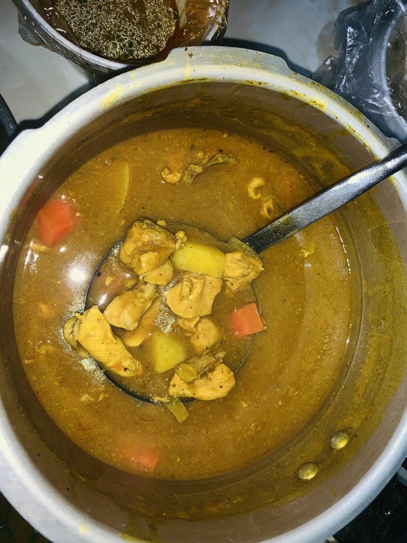零失败日式咖喱鸡肉饭！！最正宗日本家庭做法！简单又好吃！