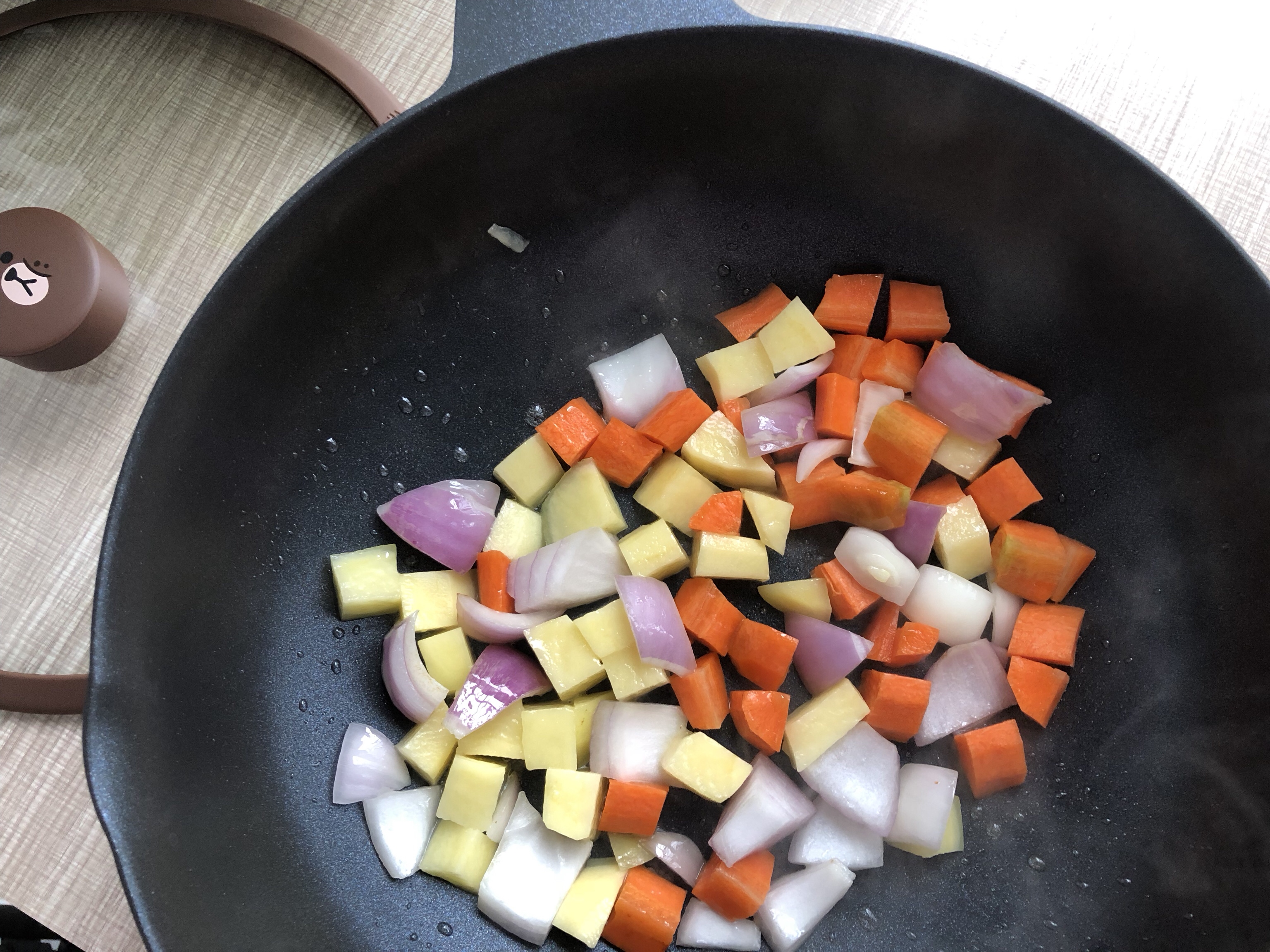 巨好吃的黑椒土豆肥牛饭的做法 步骤4