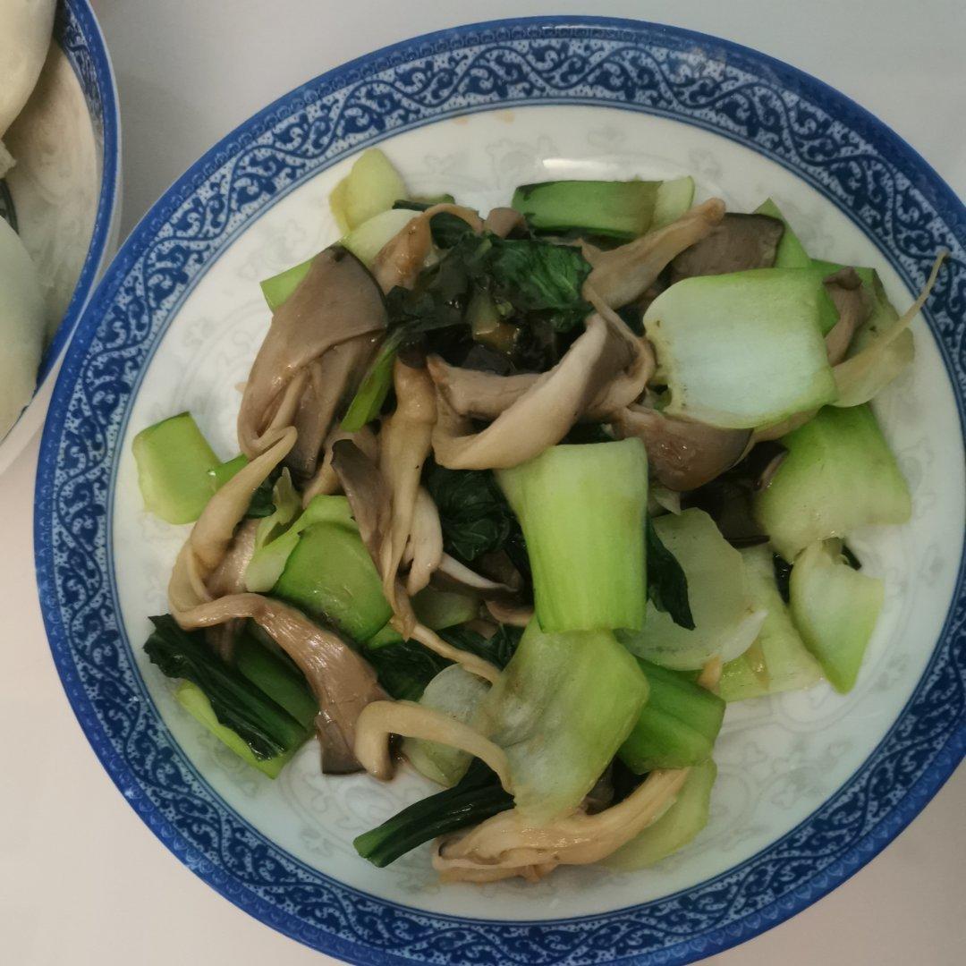妈妈的味道备忘录：平菇炒小油菜，快手家常菜