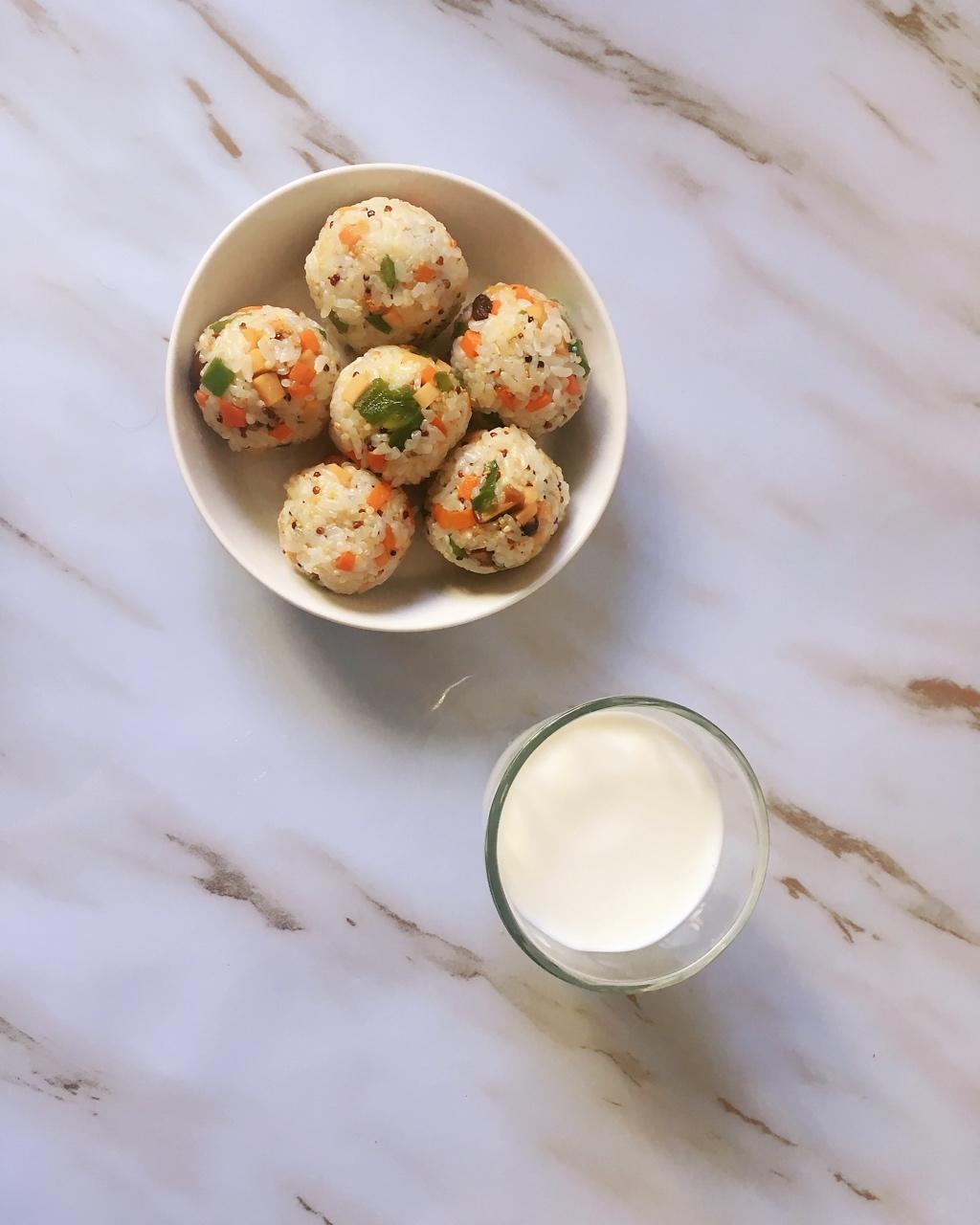 小盆友超爱的肉松饭团子