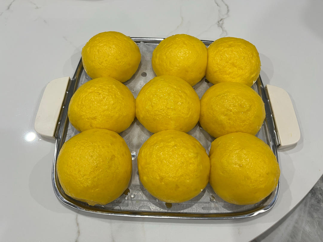 新手也可以--详解如何做出人见人爱、金黄的南瓜馒头