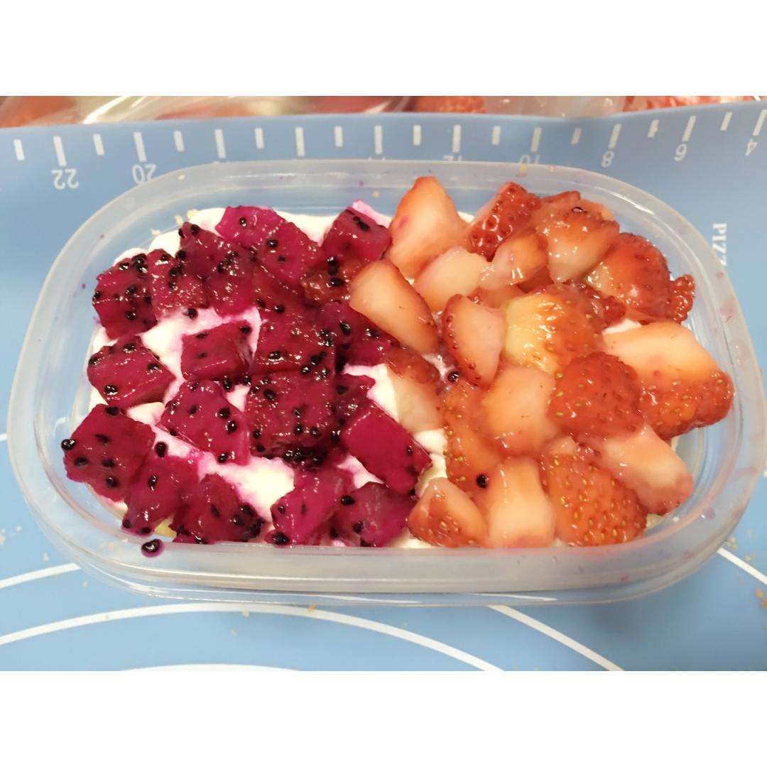 简单快手的便当饭盒水果盒子蛋糕
