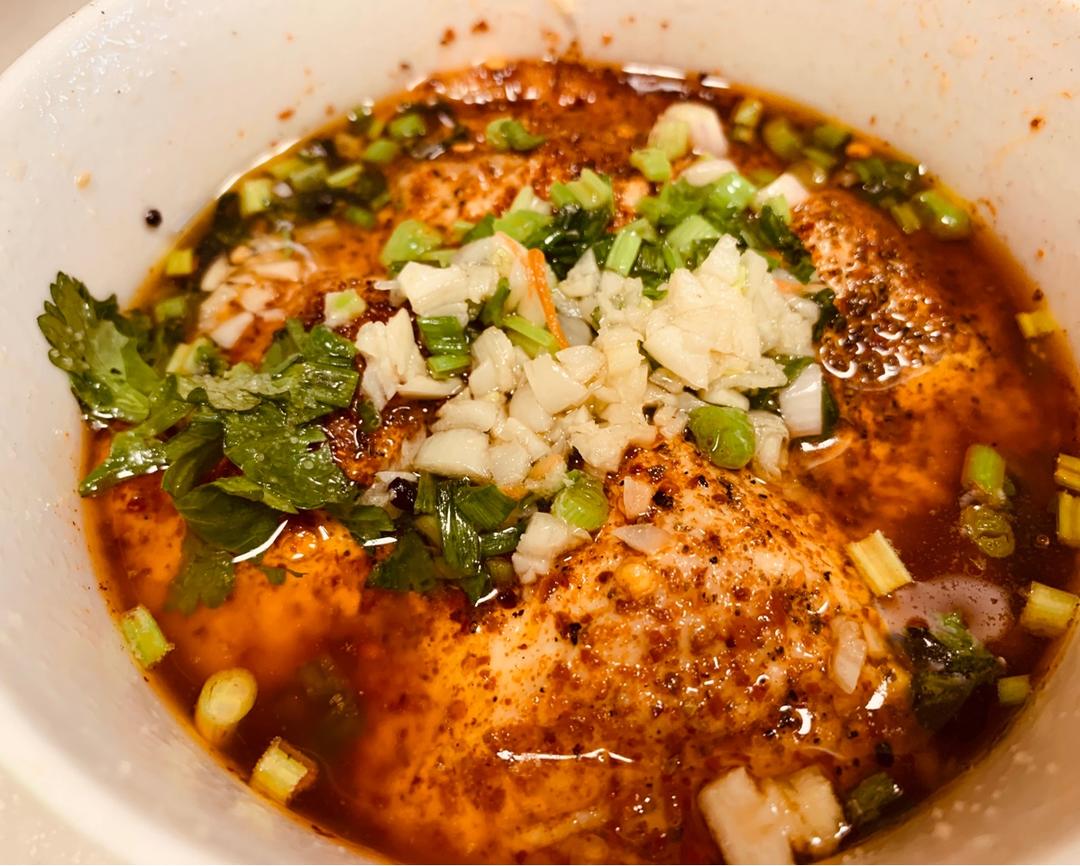 闻着臭吃着香的蒸臭豆腐