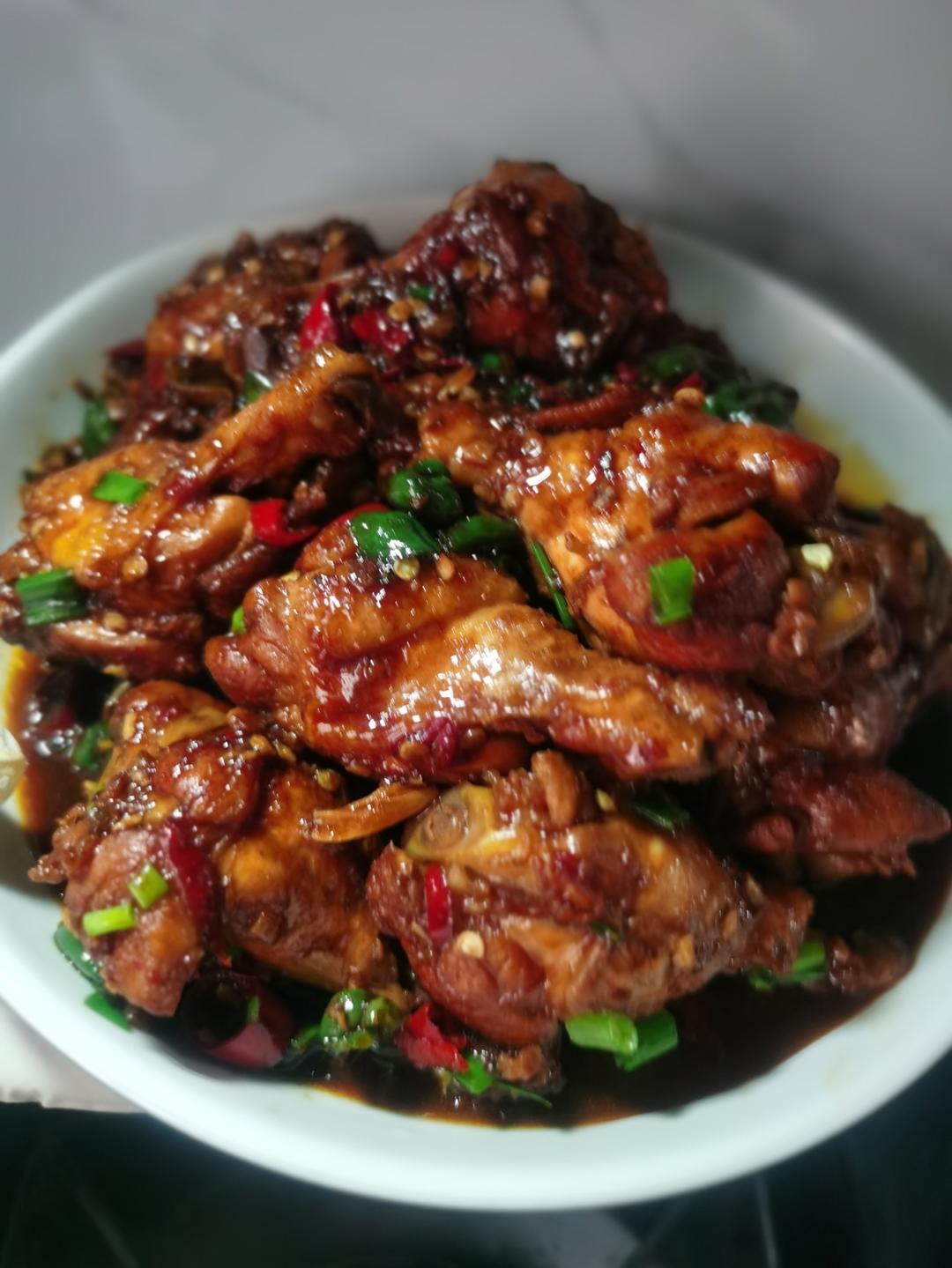 巨下饭的红烧翅根