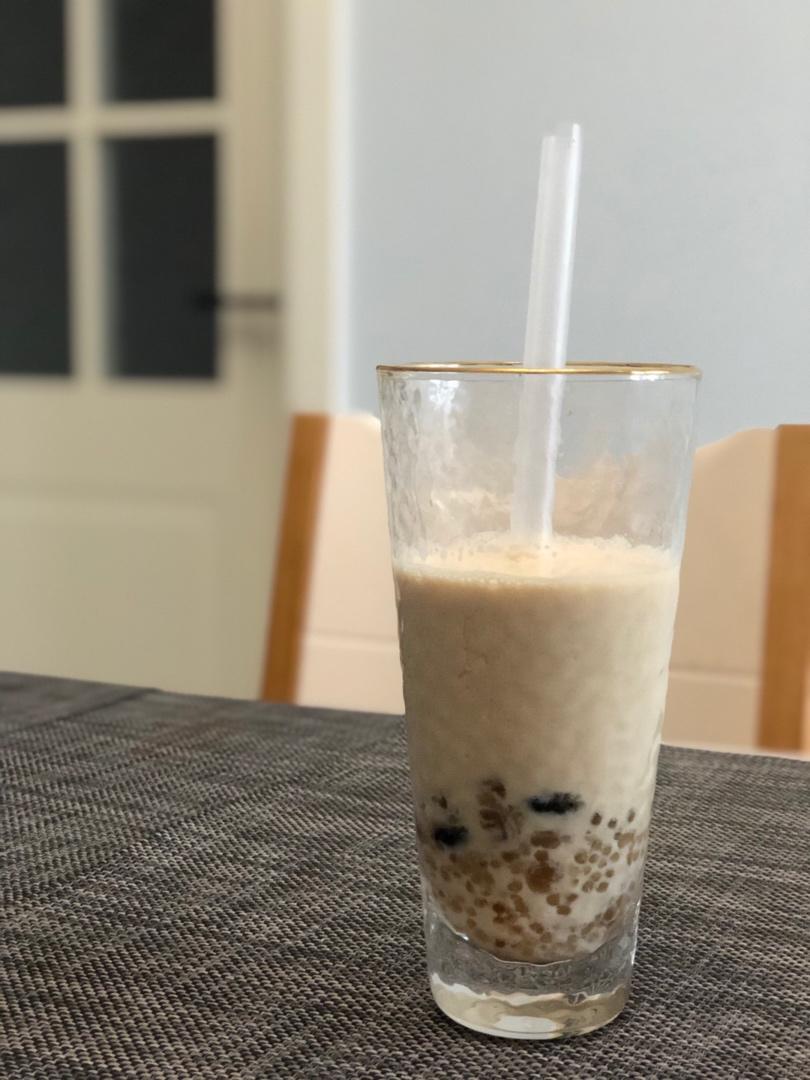 西米珍珠奶茶