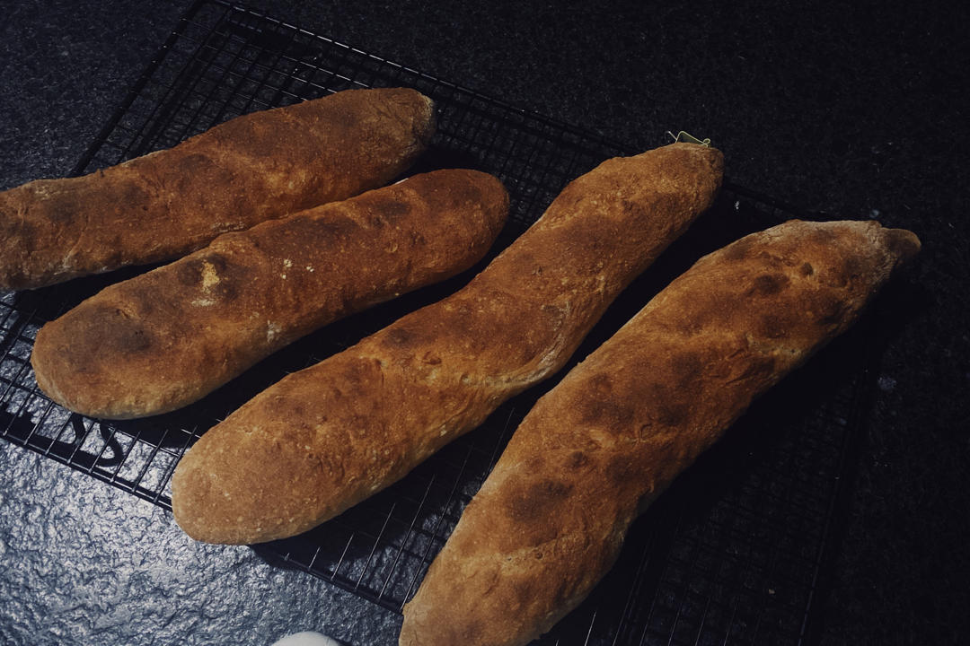 香脆健康的全麦法棍Whole Wheat Baguette