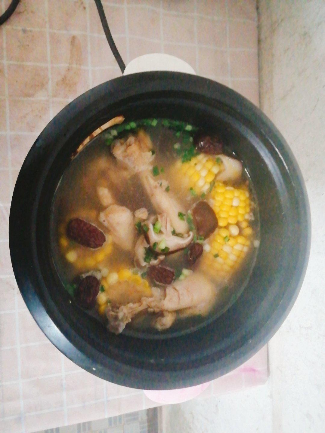 电饭锅版香菇炖鸡腿（少油）