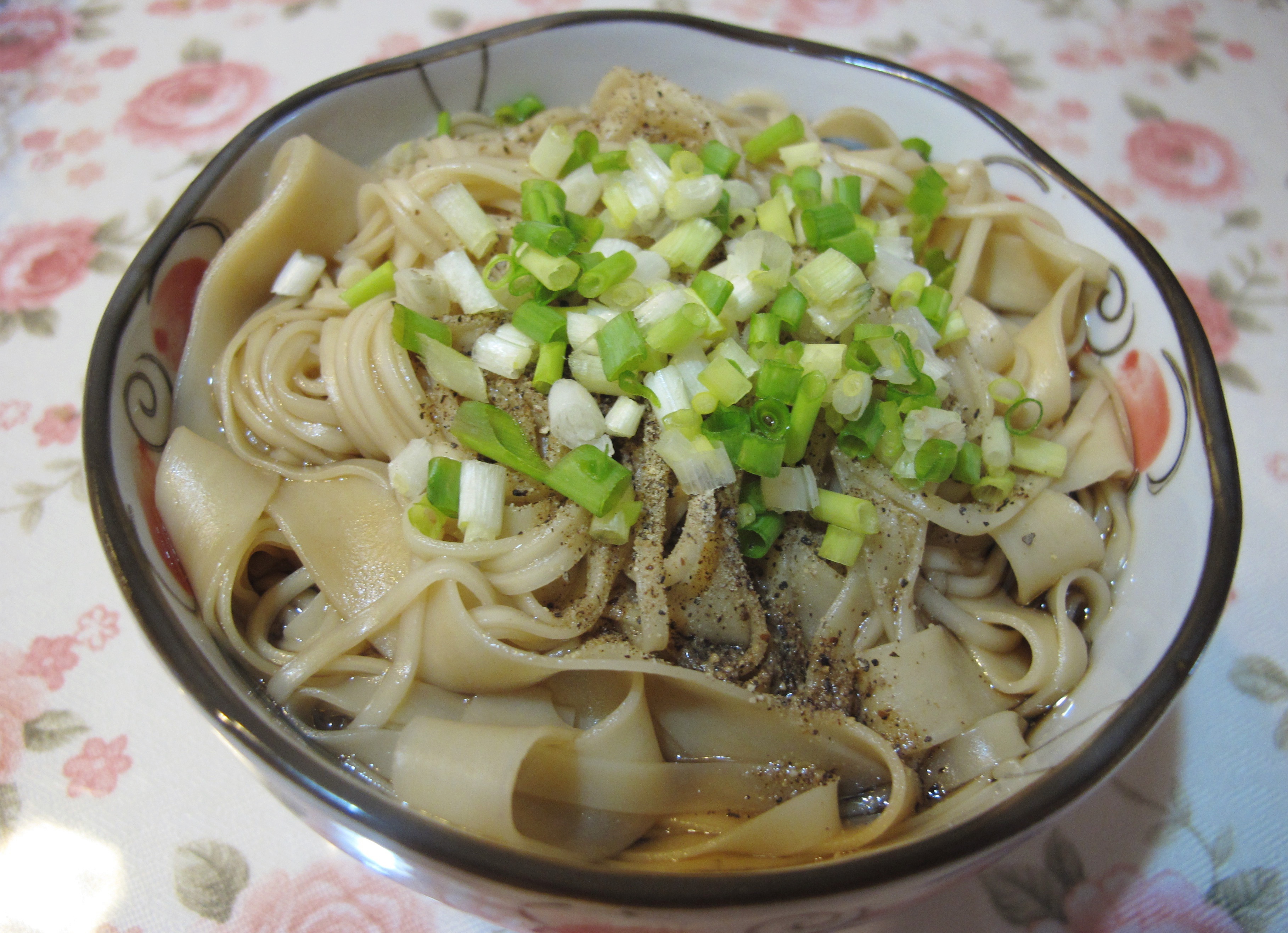 小葱麻油酱油面