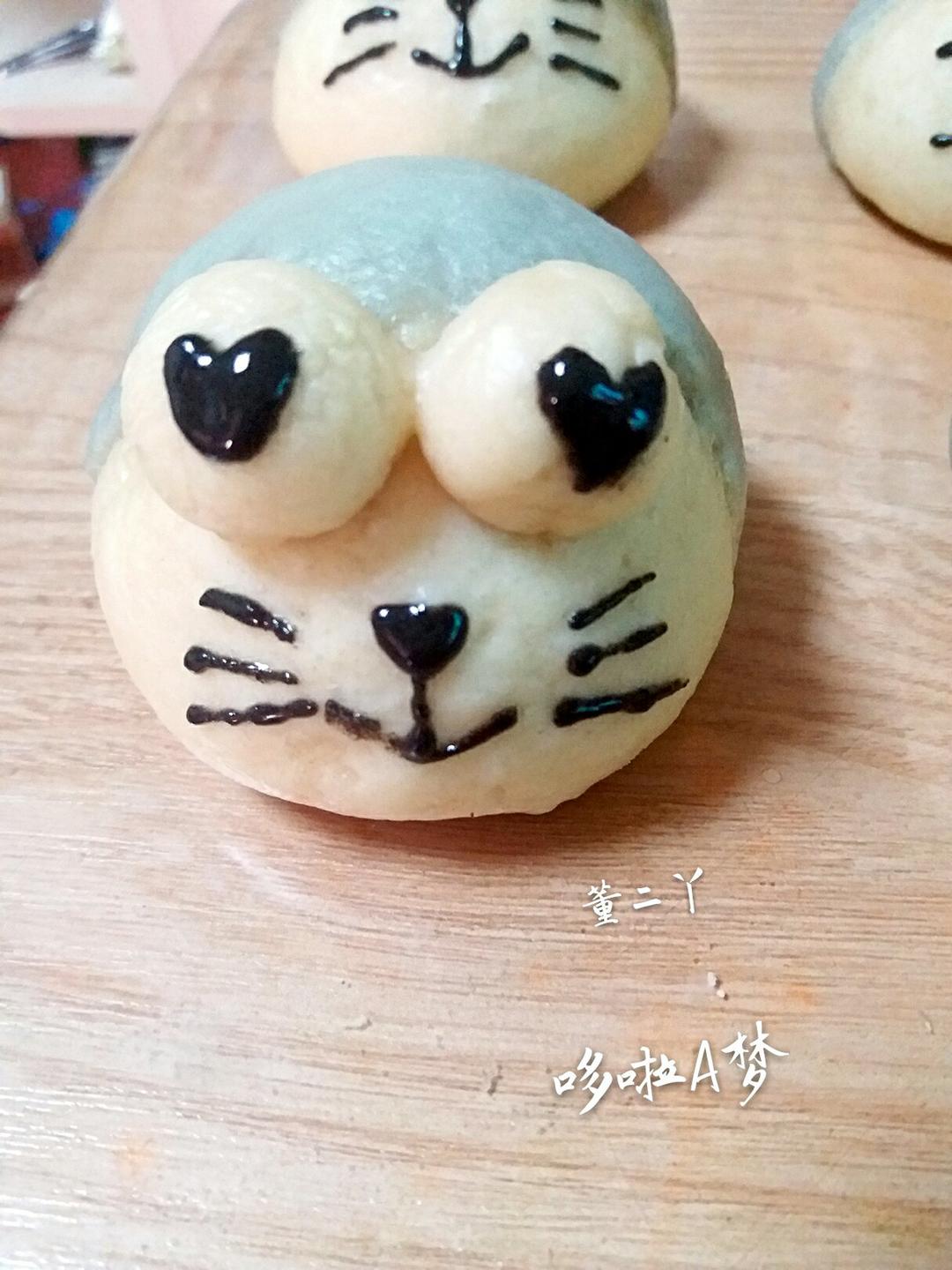 小一的麻麻做的机器猫豆沙包