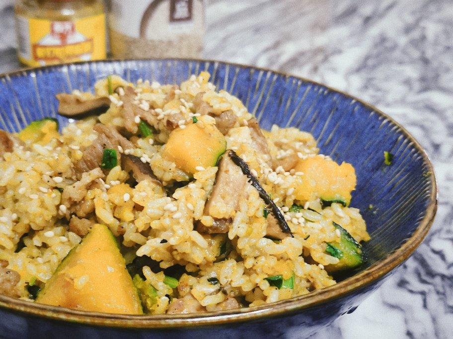 美味到不行的南瓜饭