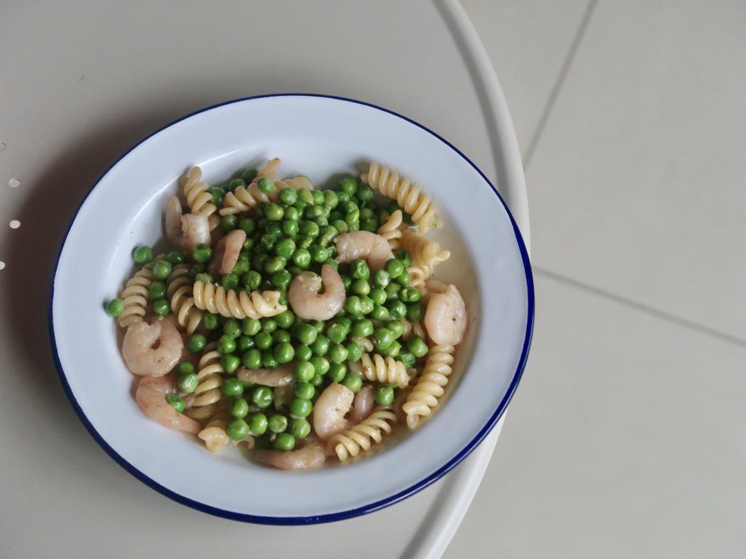 鲜虾青豆天使面沙拉