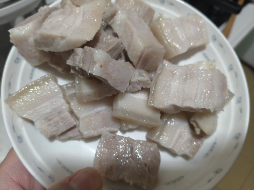 五花肉炖酸菜