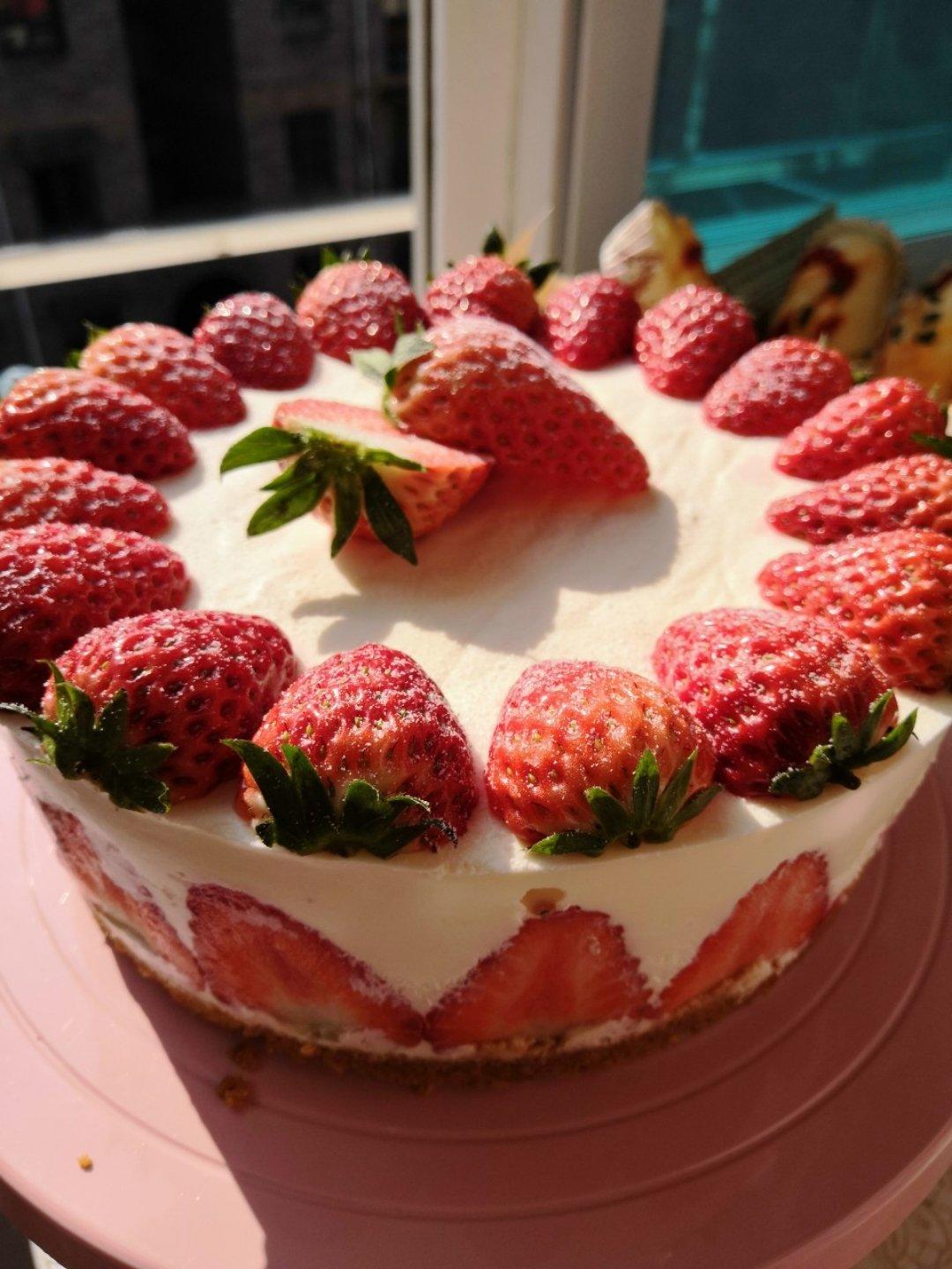 超简单的草莓芝士蛋糕