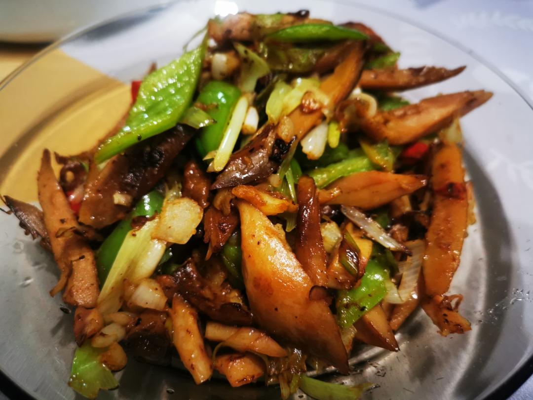 手撕凉拌鸡腿肉
