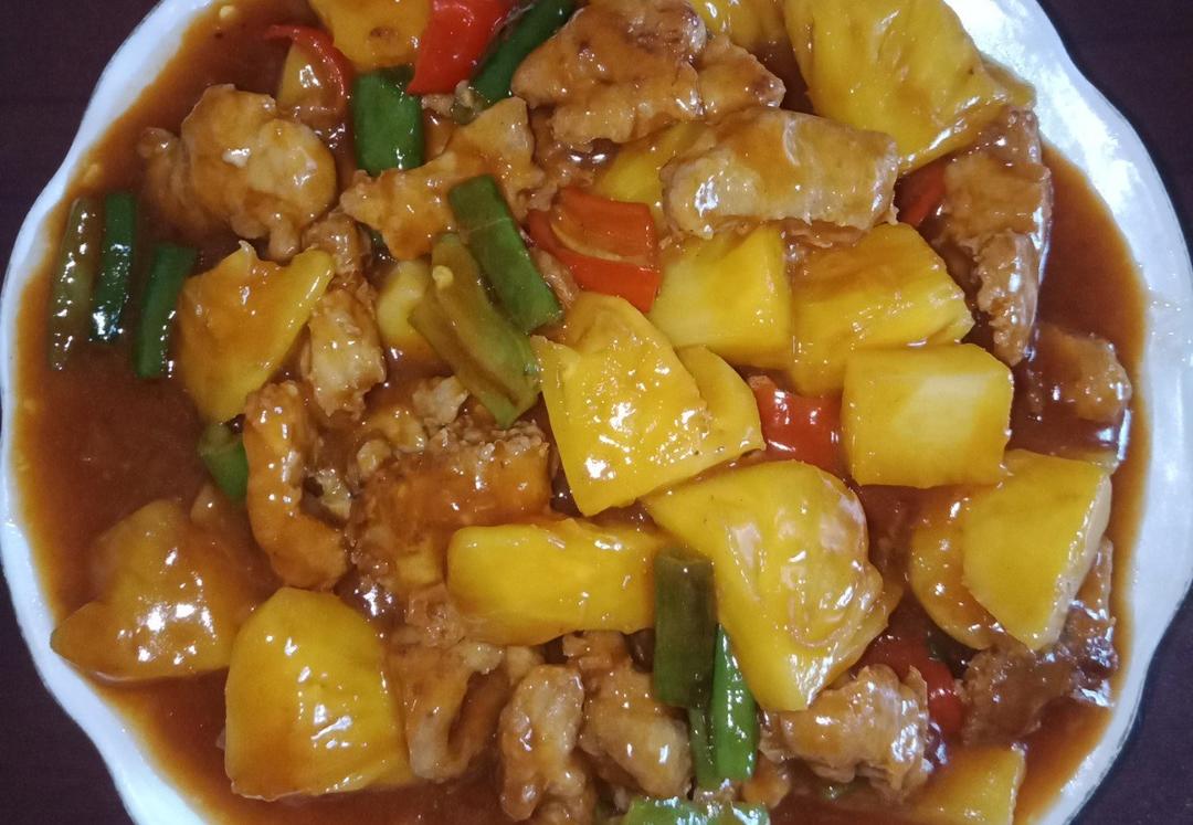 菠萝咕咾肉，咬一口不老的灵魂