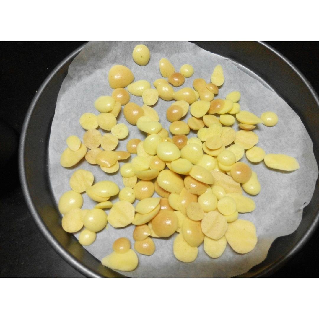 入口即化的无添加蛋黄溶豆