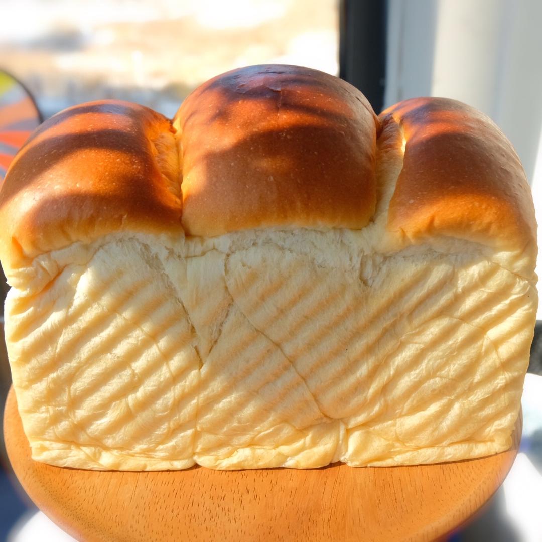 超绵软de‼️皇后吐司💯一口就沦陷✔️