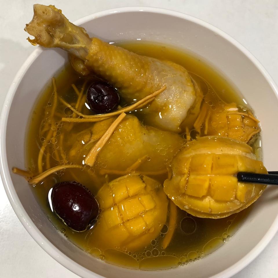 鲍鱼虫草花鸡汤的做法