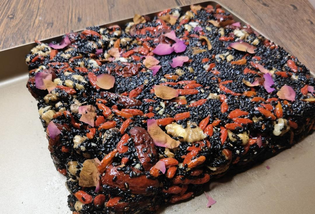 （家庭版）红枣核桃芝麻糕