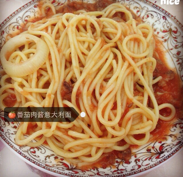 番茄肉酱意大利面