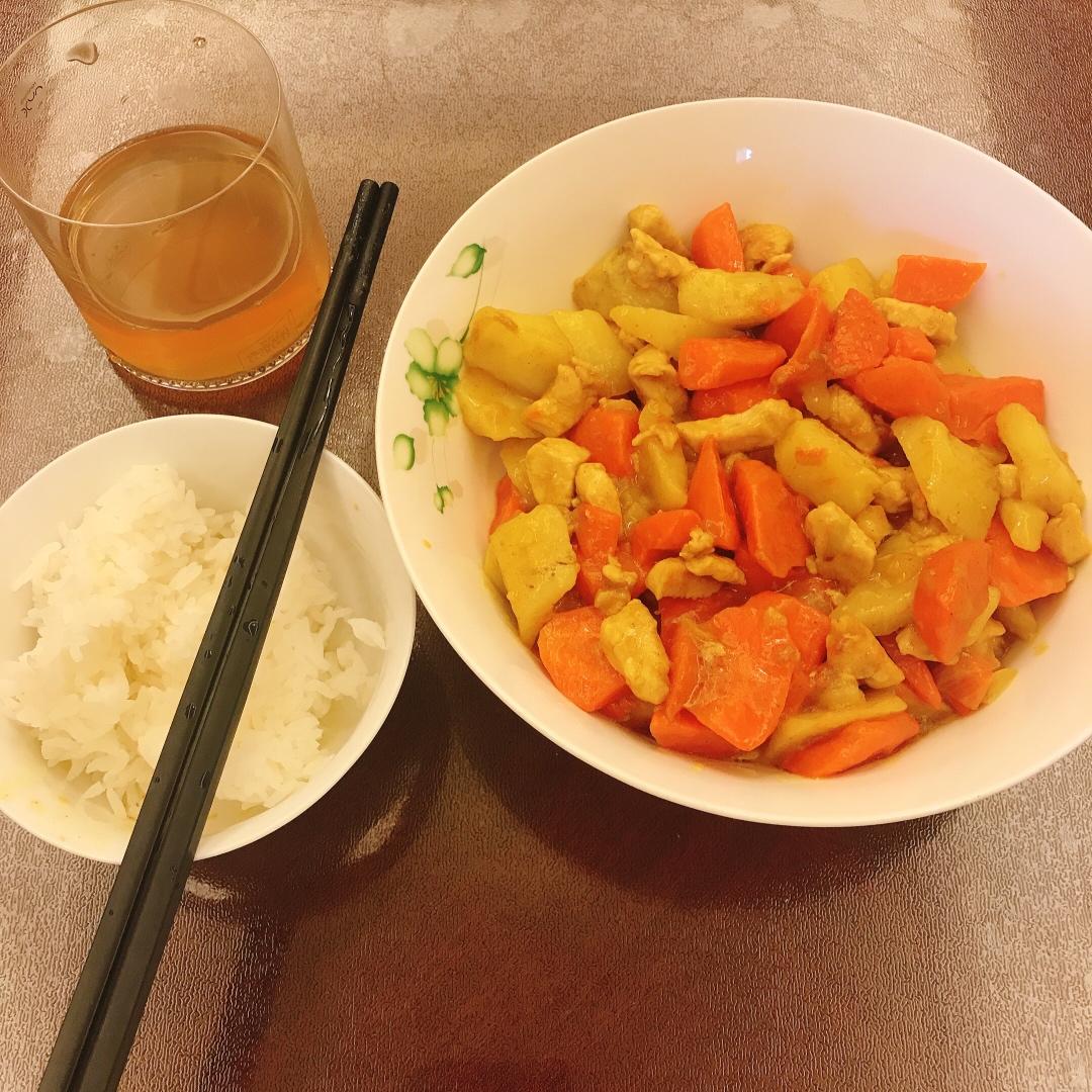 咖喱鸡肉饭