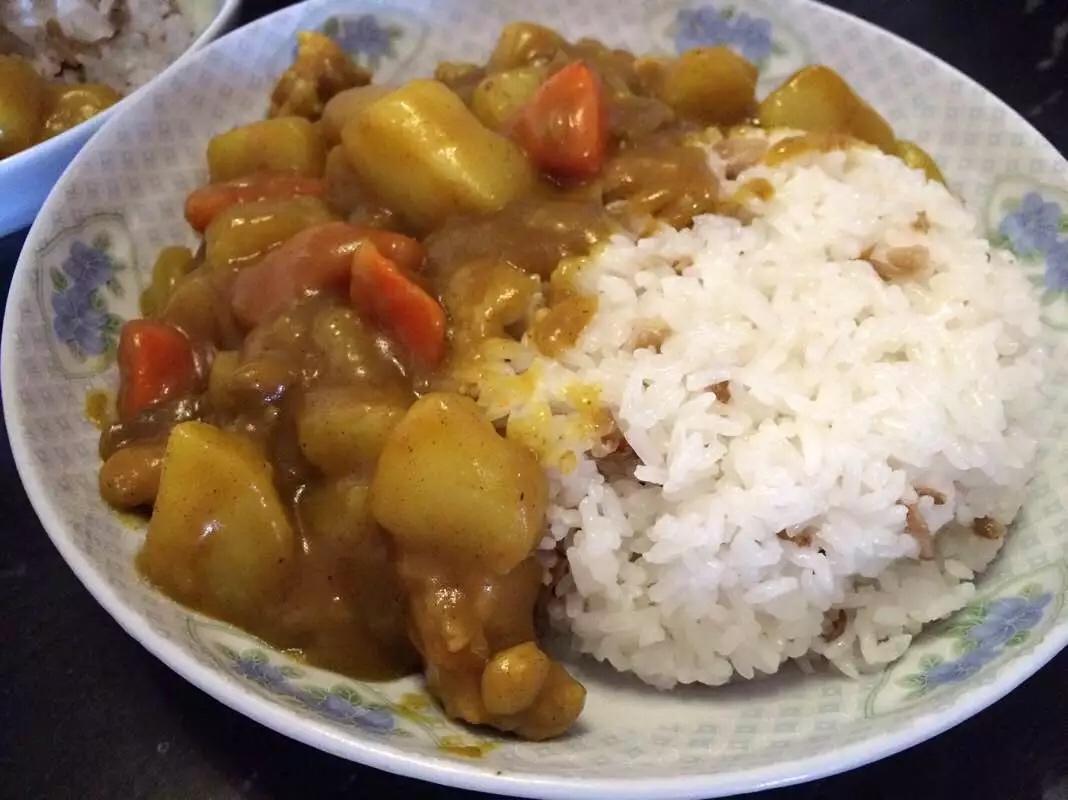 咖喱鸡肉饭
